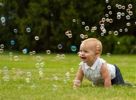 2k And 4k Ultra Hd Wallpapers Kids Playing With Bubbles Latest Wallpapers