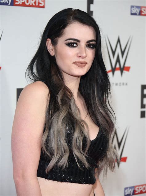The Hardships Of Wwe Star Paige