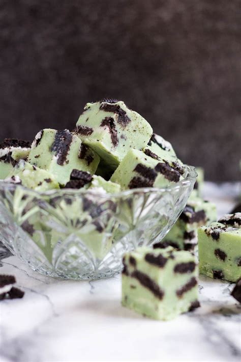 Oreo mint creme chocolate sandwich cookies, coarsely chopped (about 1 3/4 cups). Mint Chocolate Oreo Fudge | Marsha's Baking Addiction