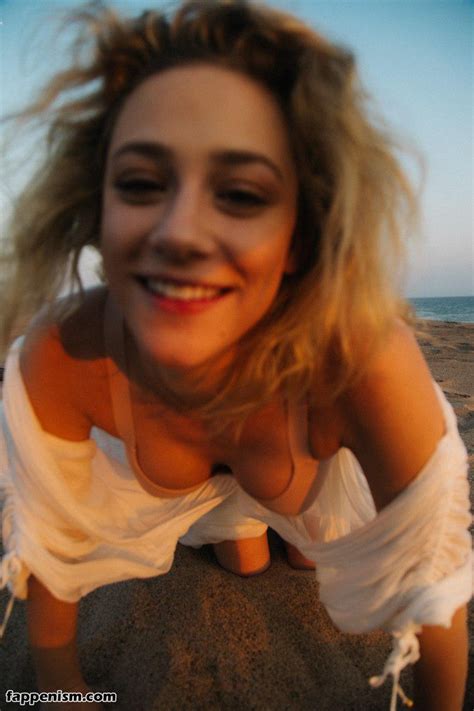 Lili Reinhart Nude Fresh Hot Sexy Leaked Photos Fappenism