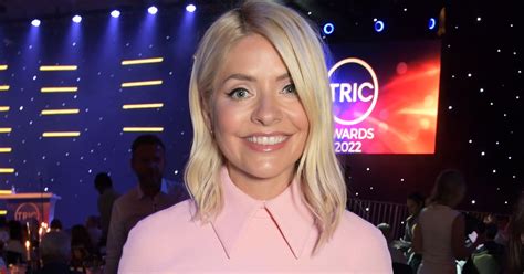 Holly Willoughby Makes Social Media Return For First Time After Queue