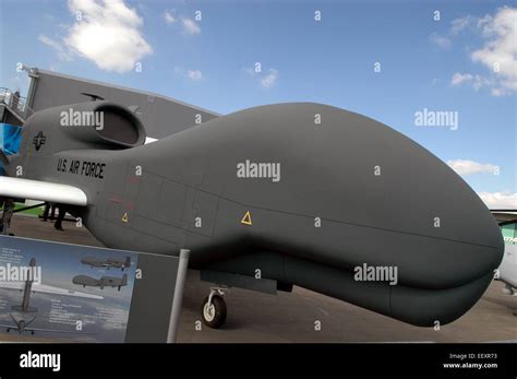 Rq 4b Global Hawk Drone Hi Res Stock Photography And Images Alamy