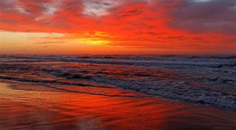 3840x2130 Ocean 4k Hd Background Wallpaper Beautiful Sunset Red