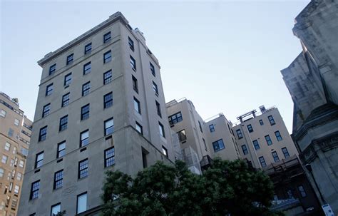 Billionaire Julia Koch Bought Late Microsoft Paul Allens Apartments In Manhattan For