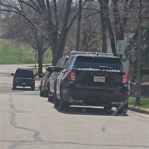 Waukesha Alerts On Twitter Waukesha Police Are Now Outside The Possible Suspects Home With