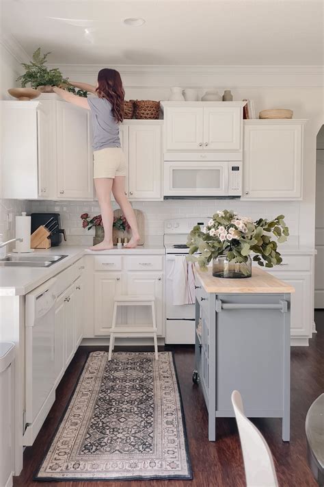 Ideas For Decorating Above Kitchen Cabinets Besto Blog