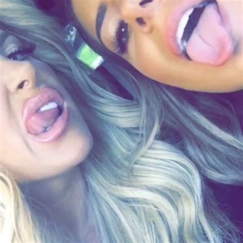 Kim Zolciak Seemingly Poses Naked With Her Daughters On Instagram — See The Photo In Touch