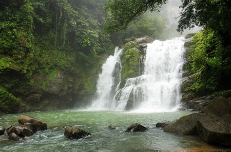 Costa Rica Nauyaca Waterfalls