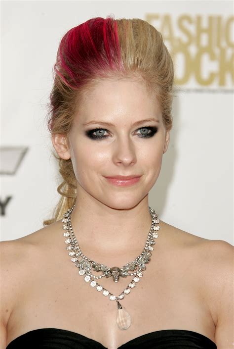 Welcome to the avril lavigne wiki, fandom community dedicated to canadian singer, avril lavigne. Female Singers: Avril Lavigne pictures gallery (23)
