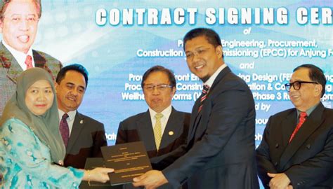 Easy access to trade data. Petronas, Sarawak Dockyard ink RM480m contracts for ...