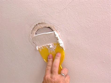 7 Pics How To Fill A Hole In Plasterboard Ceiling And Review Alqu Blog