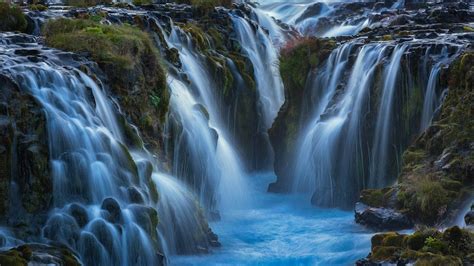 Waterfall On Rocks Stream Coast Iceland Green Plants Bushes Hd Nature