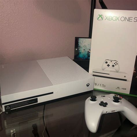 Microsoft Xbox One S All Digital Model 1tb White Console W Controller