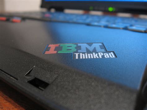 Ibm Thinkpad Logo Close Up Testing The Macro On The Thinkp Flickr