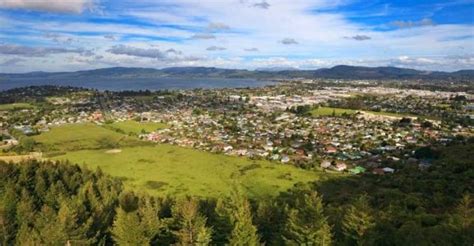 Rotorua A Backpackers Playground In New Zealand Glimpses Of Kerala