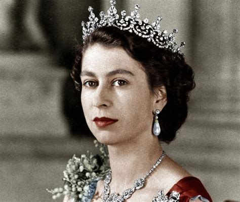 Queen elizabeth ii was born at 2.40am on 21 april 1926. Queen Elizabeth II - A Life Full Of Success And Shocking ...