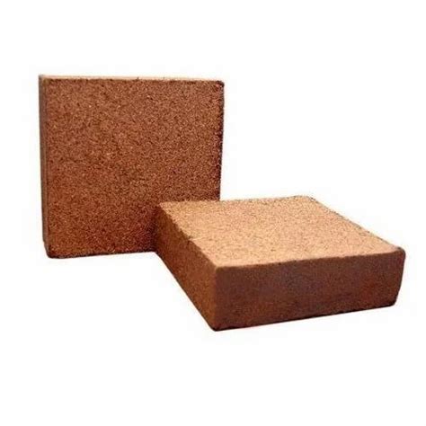 Square 22inch High Ec Cocopeat 5kg Block Seived For Agriculture Packaging Type Loose At Rs 11