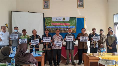 Puluhan Petani Terdampak Banjir Di Gabus Peroleh Klaim Autp Total Rp