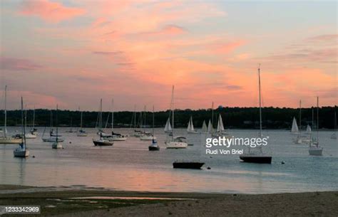 Glen Cove Long Island Photos And Premium High Res Pictures Getty Images