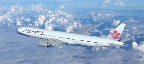 透過cal cargo app，您將可隨時隨地一手掌握快速而便捷的專屬貨運資訊。 服務功能包括： 航班時刻－提供最即時的華航、華信飛機與卡車班表訊息。 航班動態－隨時更新起降資訊，即時掌握航班實際到離狀態。 貨況查詢－輸入awb票號後. Image: China Airlines Orders Boeing 777-300ER - AirlineReporter : AirlineReporter