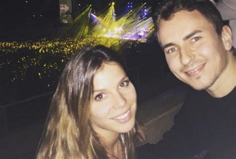 Yarışa beşinci sırada başlayan marc marquez muhteşem bir startla ikinciliğe yükseldi. Nuria Tomas MotoGP Jorge Lorenzo's girlfriend (Bio, Wiki)