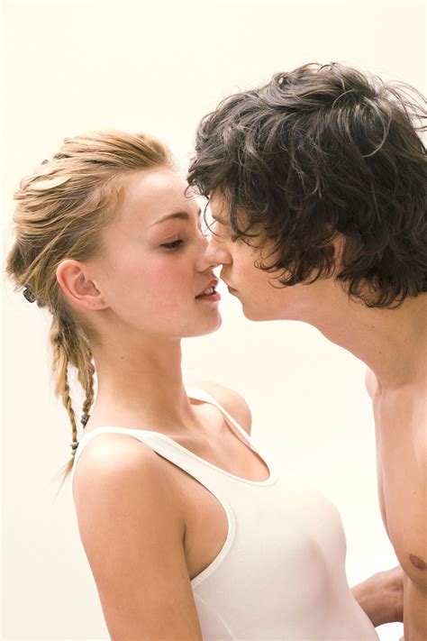 How To Make Out With A Guy Learn Kissing Tips And How To Make Out