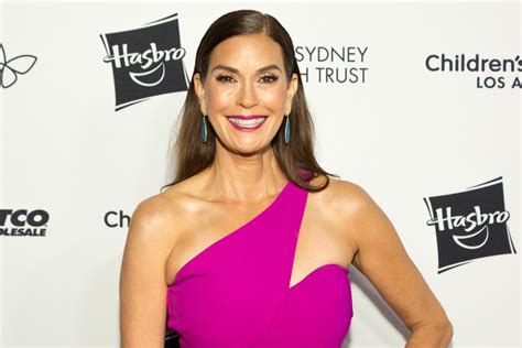 Teri Hatcher 55 Poses In Bikini Wearing No Makeup