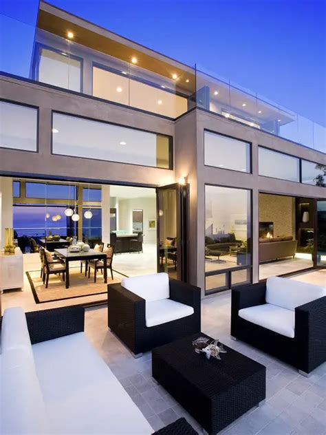 17 Stunning Glass Balcony House Design Ideas