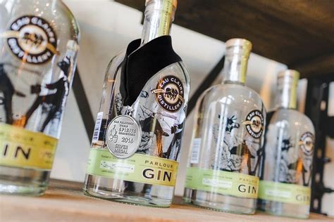 Eau Claire Distillery Parlour Gin And Prickly Pear Equineox Makes Us