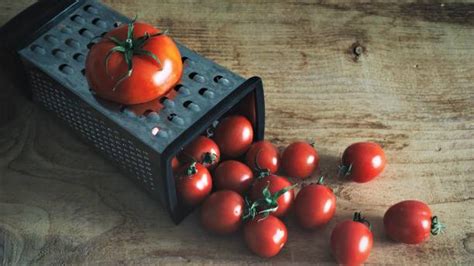 6500 Grating Tomato Stock Photos Pictures And Royalty Free Images Istock