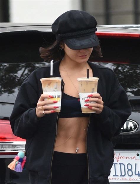 Vanessa Hudgens Abs Are Toned Af R Celebs