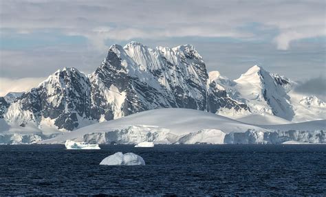 Antarctica A Voyage To Antarctica Traveladventureeverywhere