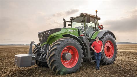 Fendt 1050 Vario Behind The Wheel Of The Largest Standard Tractor