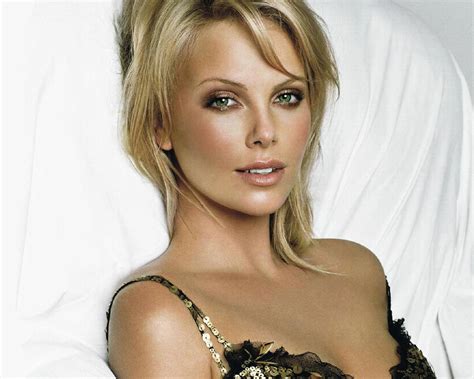 Charlize Theron Charlize Theron Wallpaper 84169 Fanpop Page 10