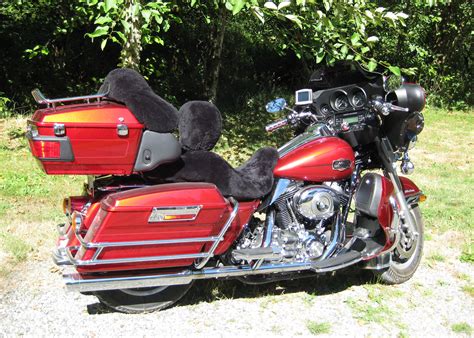 For a motorcycle seat to be comfortable, the foam compound must be carefully formulated to be soft enough for comfort, but resilient enough to stand up to both are uncomfortable, and both can also be harmful to your back. Sheepskin Motorcycle Seat Covers Custom or Standard ...