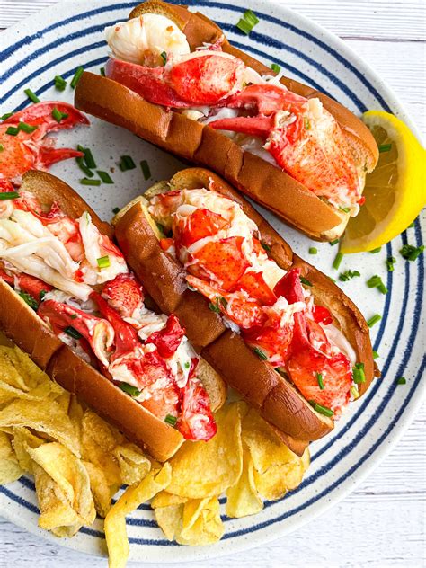Buttered Lobster Roll Recipe Tastefully Grace