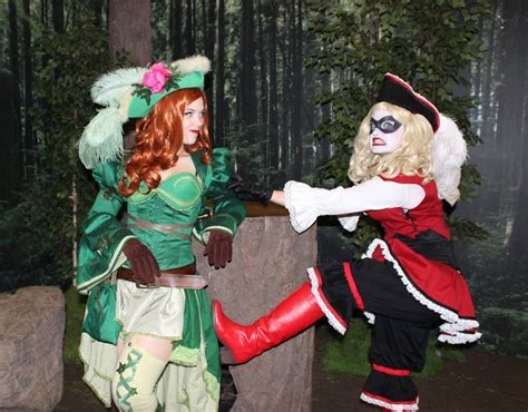 10 Awesome Harley Quinn And Poison Ivy Cosplay Duos