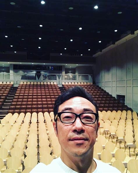 角田晃広さんのインスタグラム写真 角田晃広instagram「第21回東京03単独公演『人間味風』 初日終了！ ありがとうございました！ 東京公演は日曜まで！ 東京03人間味風」8