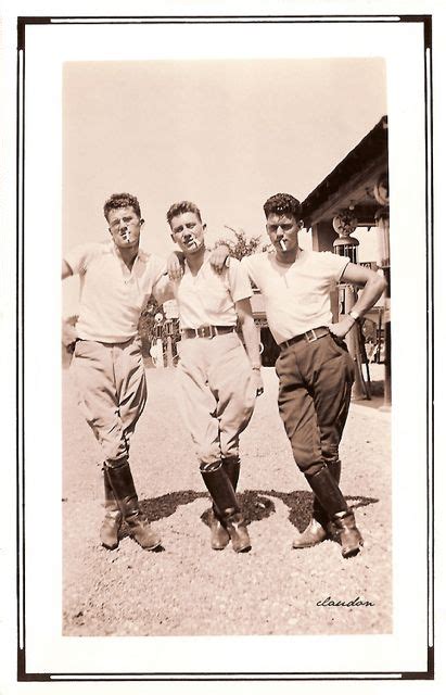 1933 Threesome Interesting History Male Beauty Vintage Photographs Looking Back Vintage Men