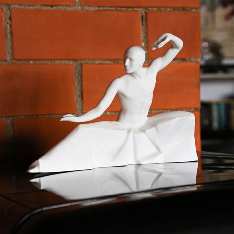 Скульптура фарфоровая Rupor Боец №2 купить по цене 12 900 ₽ в