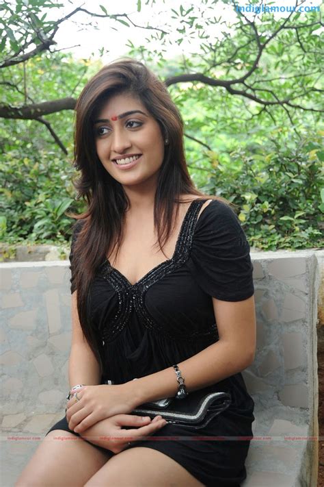 Anisha Singh Actress Photo Image Pics And Stills