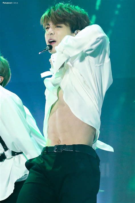 jungkook bts 181128 asian artist awards aaa jungkook abs jungkook bts jungkook