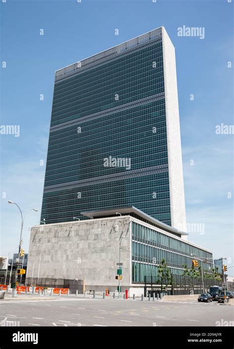 El Edificio De Las Naciones Unidas En Nueva York Es La Sede De La