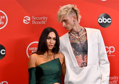 Megan Fox And Machine Gun Kelly Brought The Lust To The 2020 Amas Red