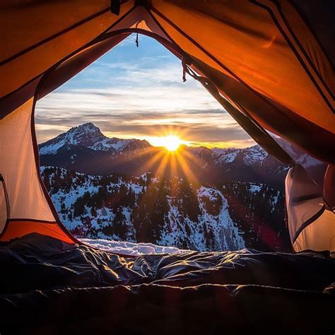 24 Incredible Tent Views That Will Make You Want To Travel The World
