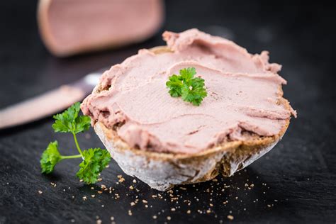 Dinkelvollkornbrötchen mit Leberwurst Rezept