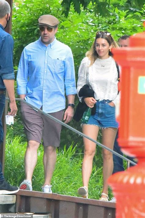 Olivia wilde and jason sudeikis. Jason Sudeikis looks at ease during day date with new girlfriend Keeley Hazell in NYC | Daily ...