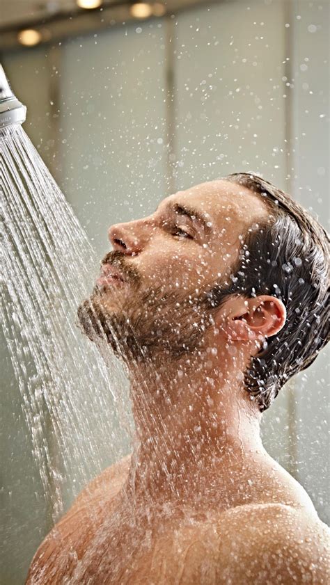 Dermatologists Claim You Should Only Shower 2 3 Times A Week Trstdly Trusted News In Simple