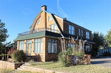 Located next to table rock lake, the white river lodge bed & breakfast provides guests with luxurious amenities and spectacular views of the lake. Kansas Landmark, Bed and Breakfast. Circa 1927. $335,000 ...