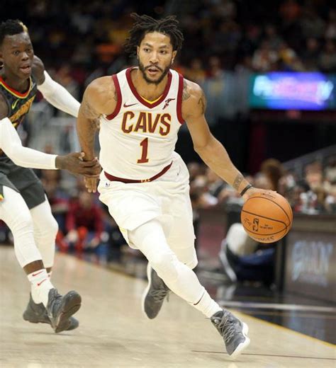 Derrick Rose S Whirling Layup Highlights Brilliant First Half Against